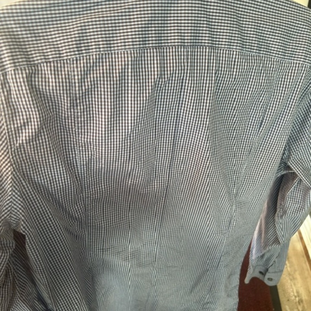 long sleeve shirt size m with buttons